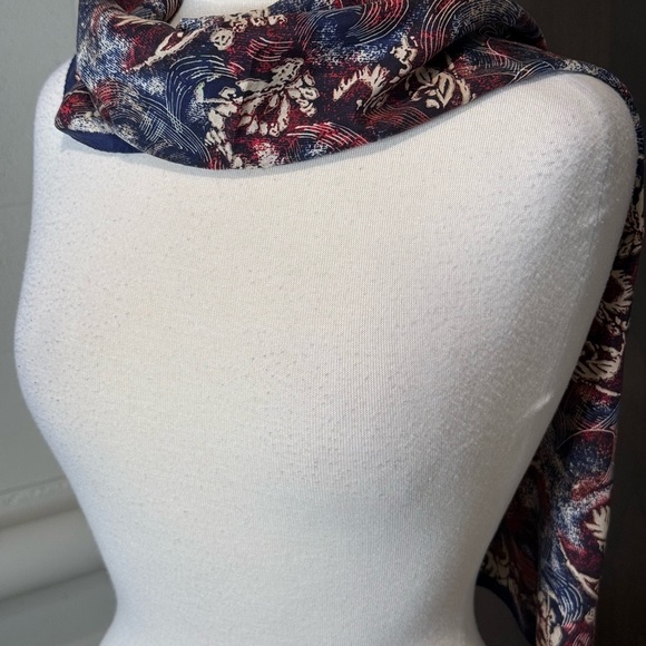 Vintage Jacqueline Ferrar Red and Blue 100% Silk Patterned Scarf - Picture 2 of 6